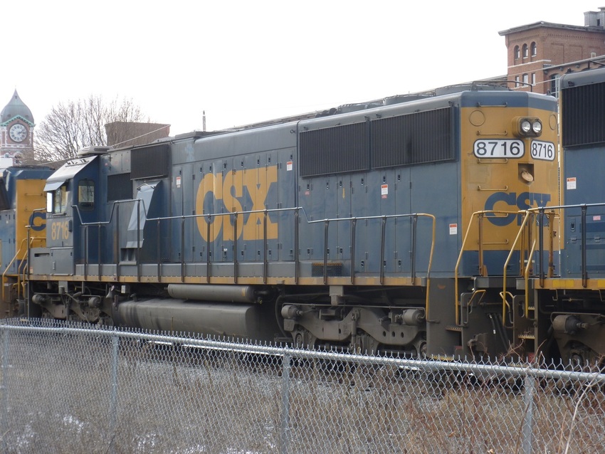 Photo of CSX EMDs in Lawrence
