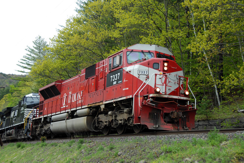 Photo of 14R on the Zoar Curve