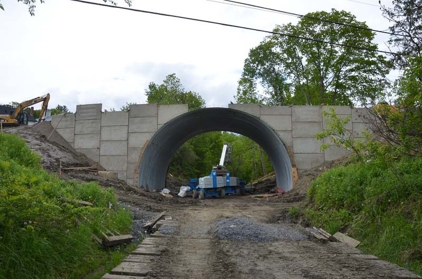 Photo of New St J & L C tunnel