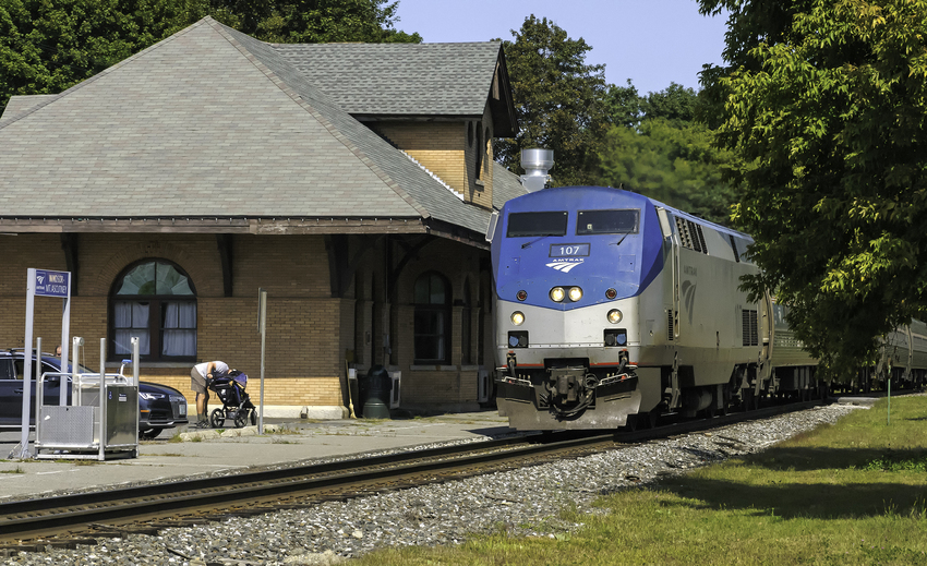 Photo of Amtrak Vermonter Arriving Windsor, VT