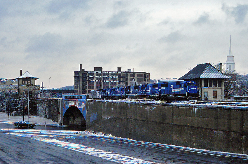 Photo of Conrail @ Worcester, MA.