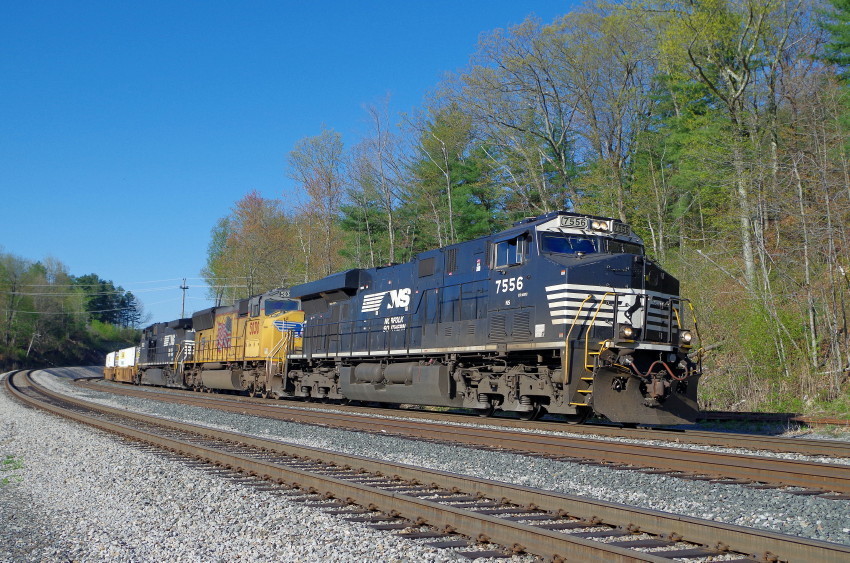 Photo of Norfolk Southern & Union Pacific @ Fitchburg, Ma.
