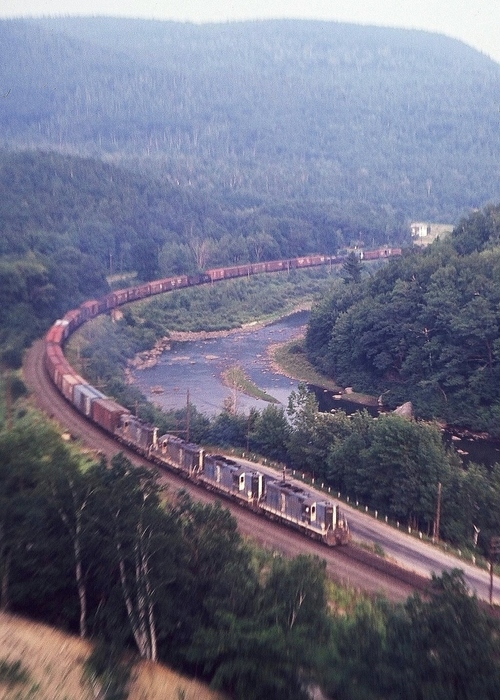 Photo of Westbound at Zoar Curve.