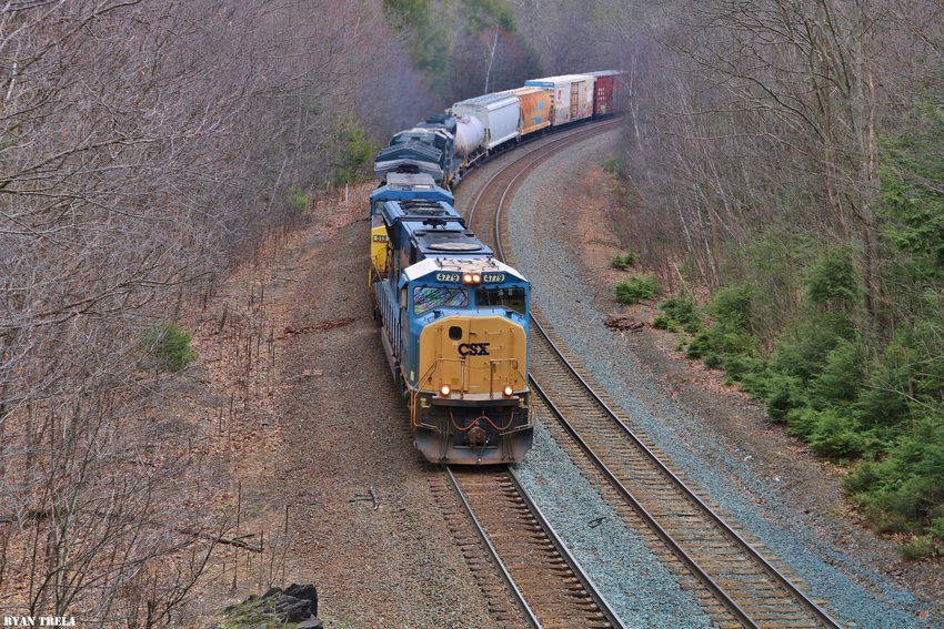 Photo of CSX westbound in Chester