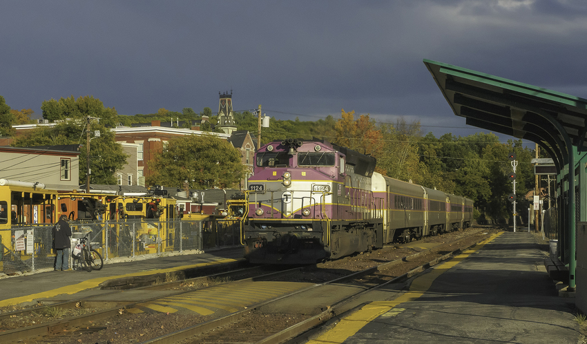 Photo of MBTA Train 1407 Arriving at Ayer, MA