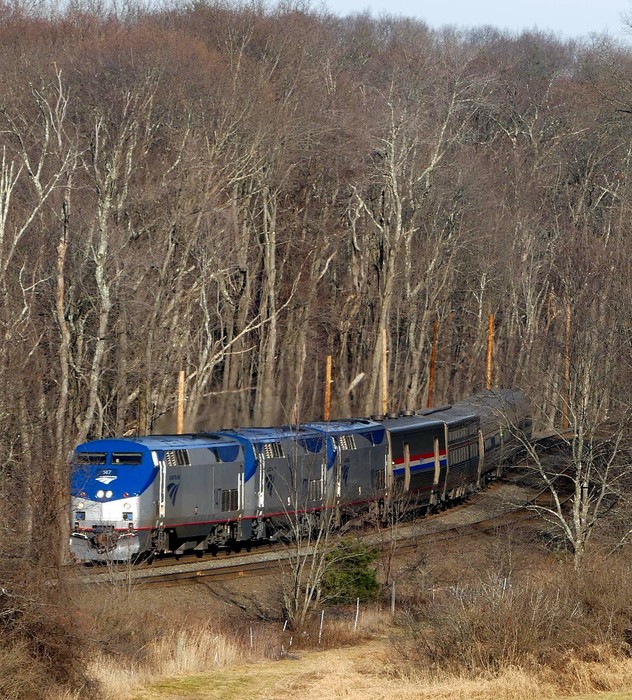 Photo of Amtrak 449 at Tufts Vet School at N Grafton