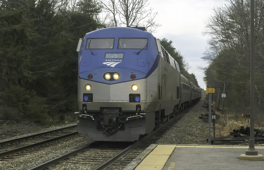 Photo of Downeaster Train 693 Approaching Platform at Wells, ME