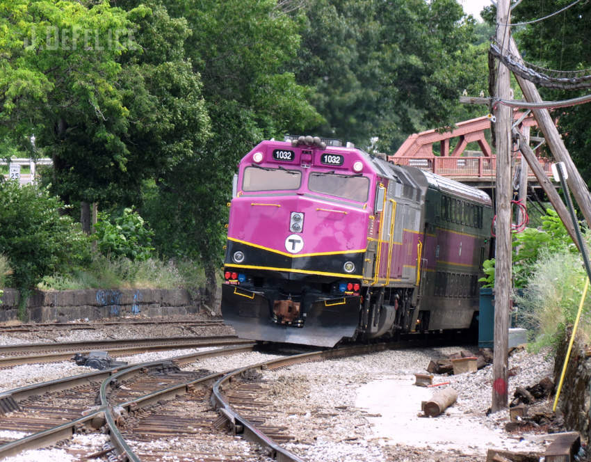 Photo of Outbound MBTA Commuter w/Rebuild at Ayer MA