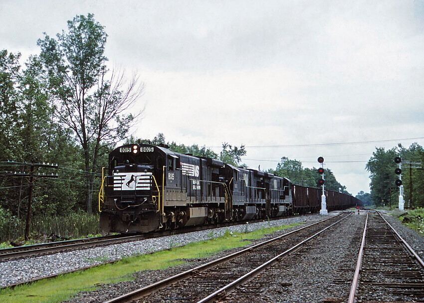 Photo of Norfolk Southern @ Cresent, NY