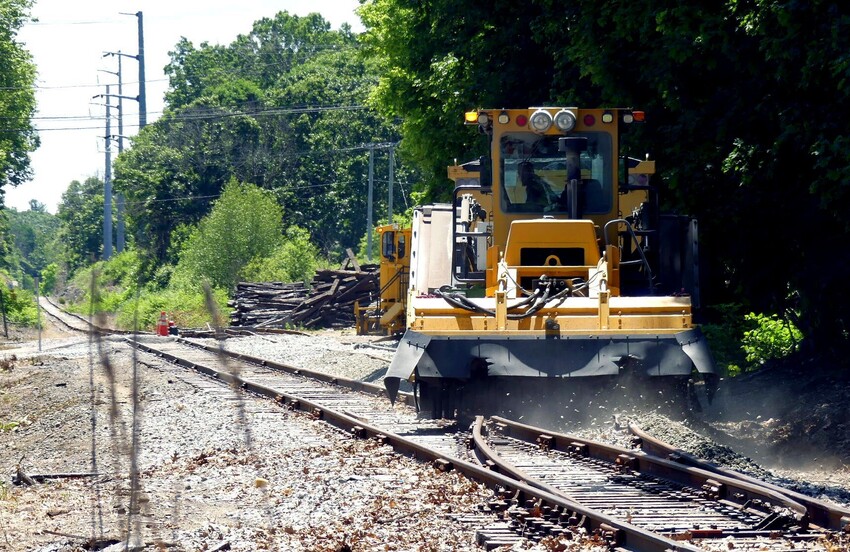 Photo of G&U connection to CSX at Milford nears completion