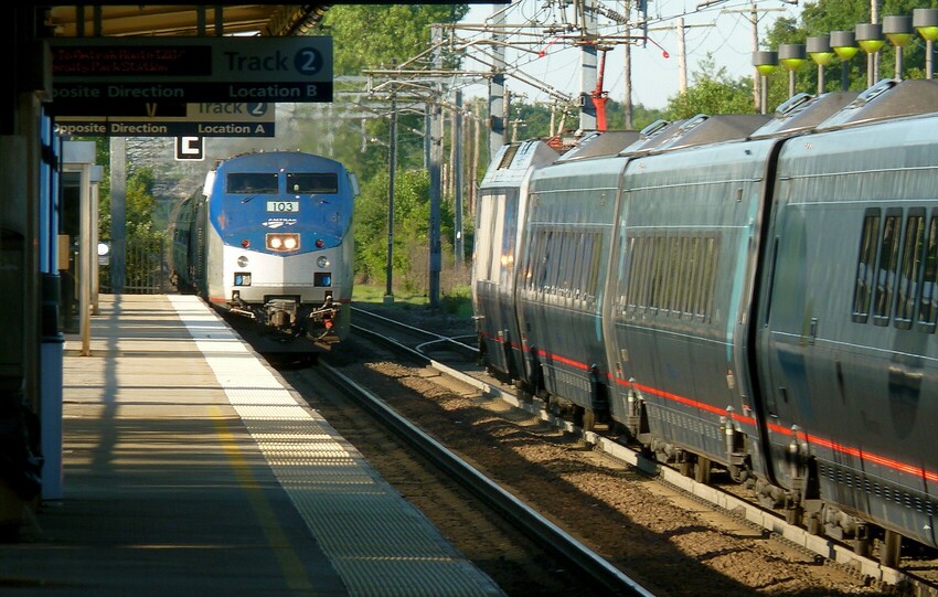 Photo of Amtrak 66 Arrives Rte 128 from Newport News