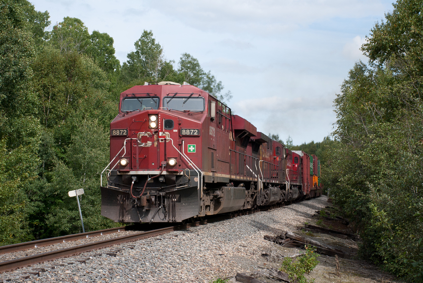 Photo of CP 8872 Leads 251 at Demo Rd.