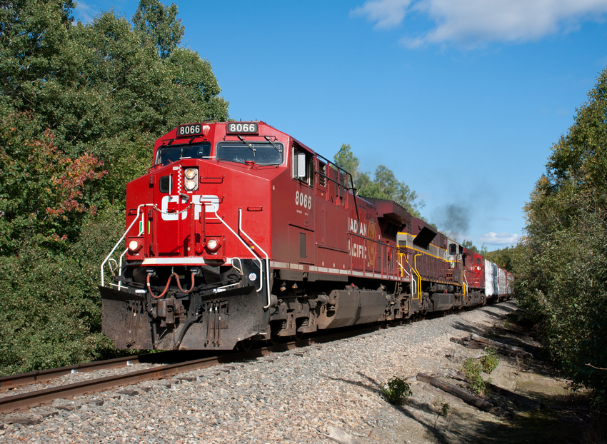 Photo of CP 8066 Leads 251 at Demo Rd.