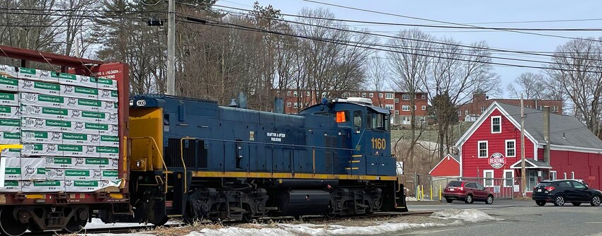 Photo of G&U moves freight to BlueLinx - 4