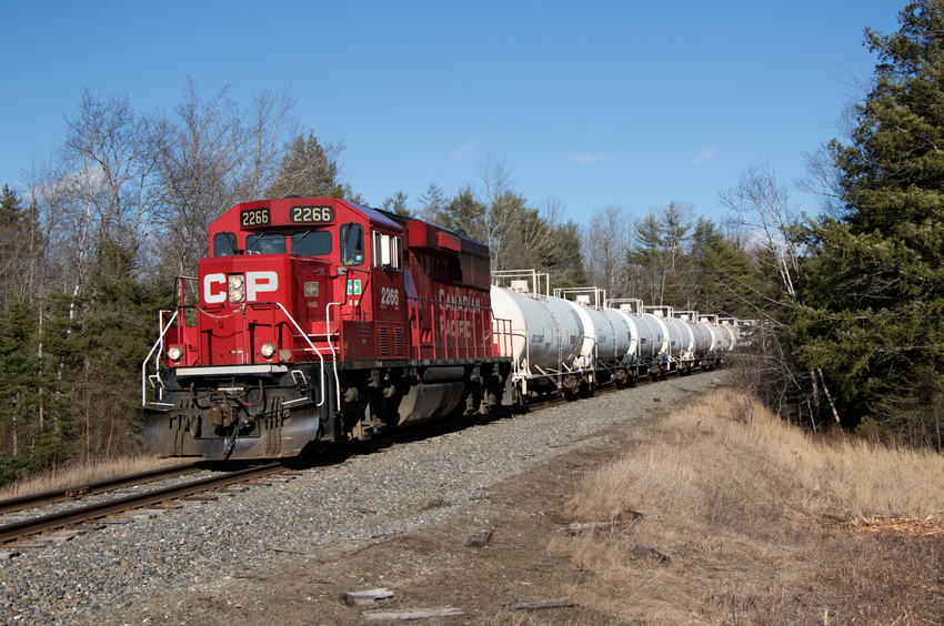Photo of CP 2266 Leads F13 at Muskrat Farm Rd.