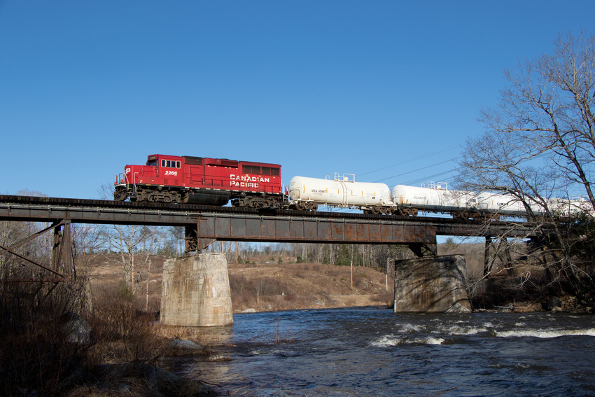 Photo of CP 2266 Leads F13 at Marsh Stream