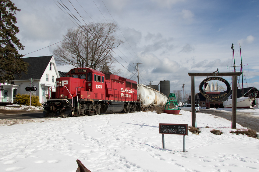 Photo of CP 2279 Leads the Cement Shuttle in Rockland