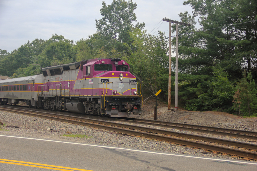 Photo of Keolis train #417 outbound to Wachusett