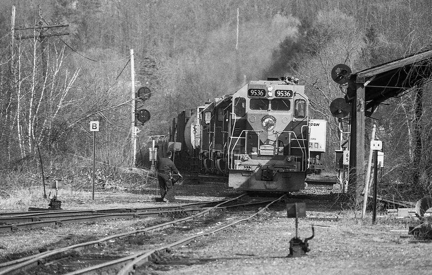 Photo of Palmer\'s Conrail Glory Days #4 - NECR Crossing CR