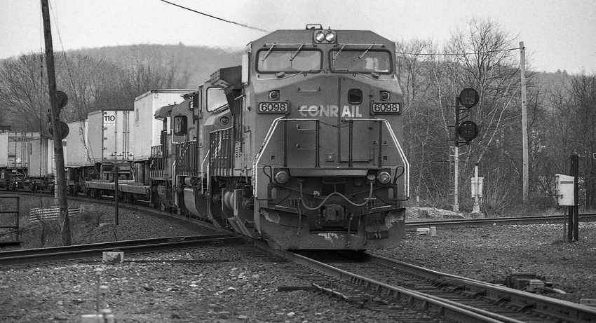 Photo of Palmer's Conrail Glory Days #13 - Eastbound CR Intermodal