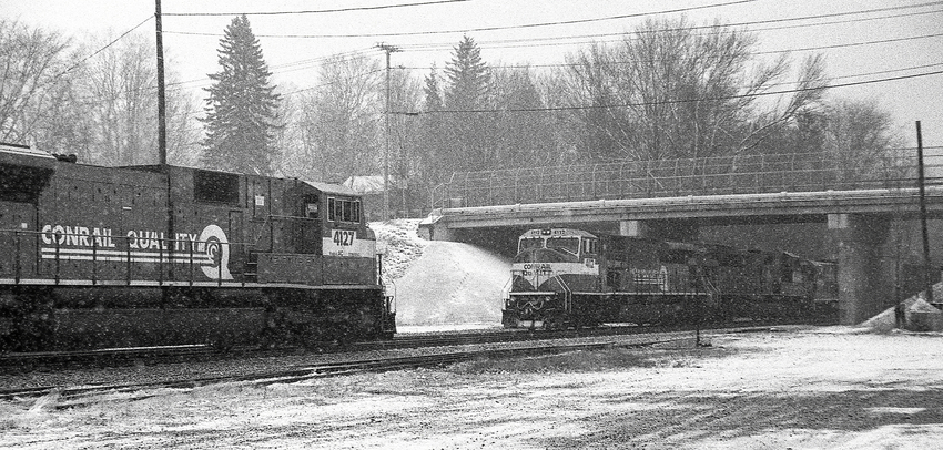 Photo of 2 Freights with SD80MAC's Meet at East Brookfield, MA