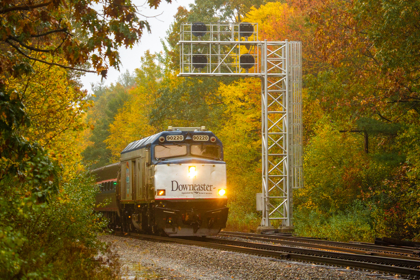 Photo of Amtrak 684 in Newfields/Exeter