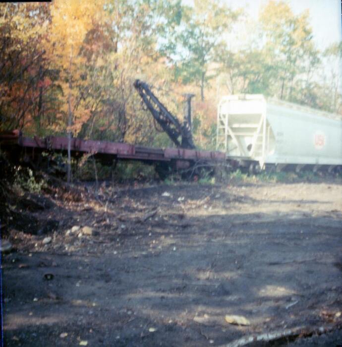 Photo of Flat car with derrick