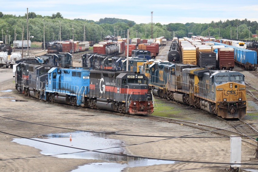 Photo of CSX Rigby Yard.  Some new, still a bunch of old.