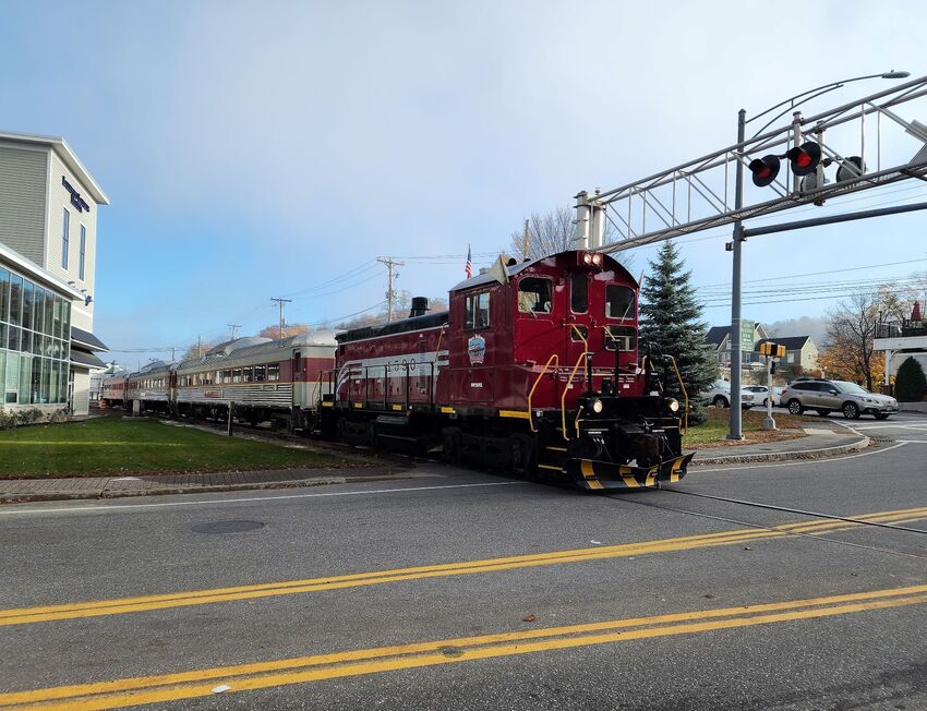 Photo of P&L 1590 at Elm Street in Lakeport NH (Laconia)