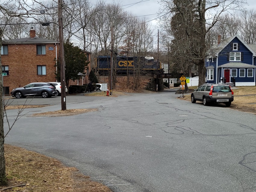 Photo of CSX GP-40 6239 over Friary St.