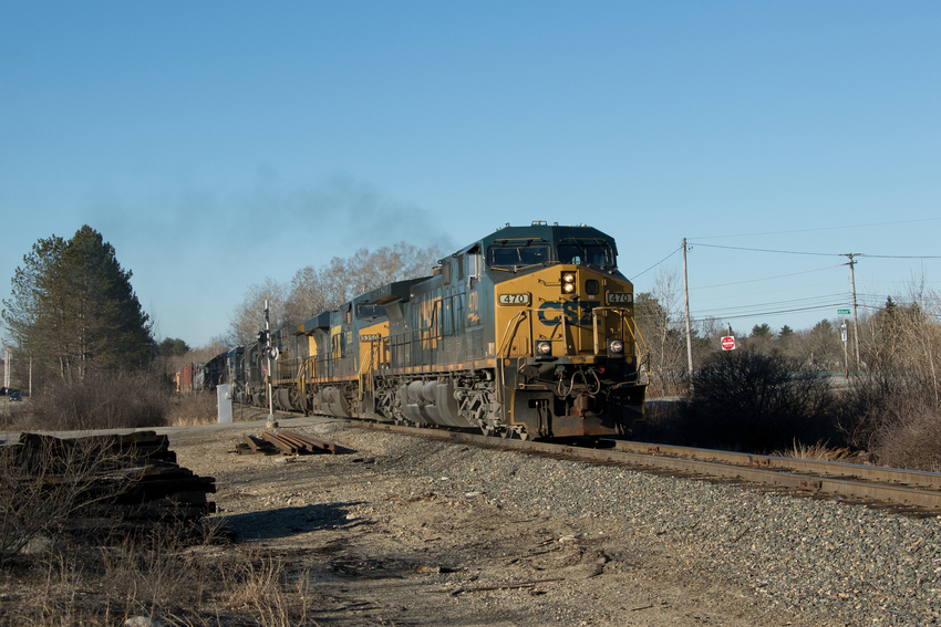 Photo of CSXT 470 Leads M426 at Allied Rd.
