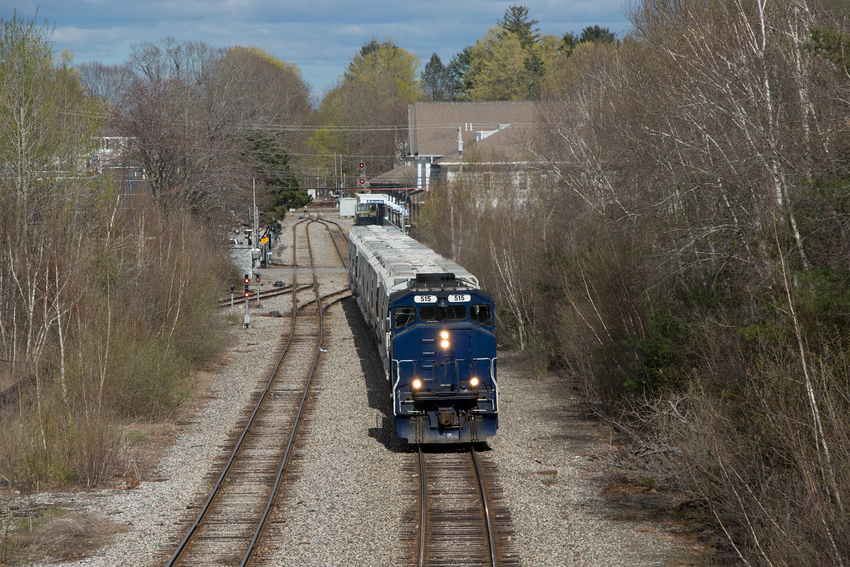 Photo of MEC 515 Leads PO-3 out of Brunswick