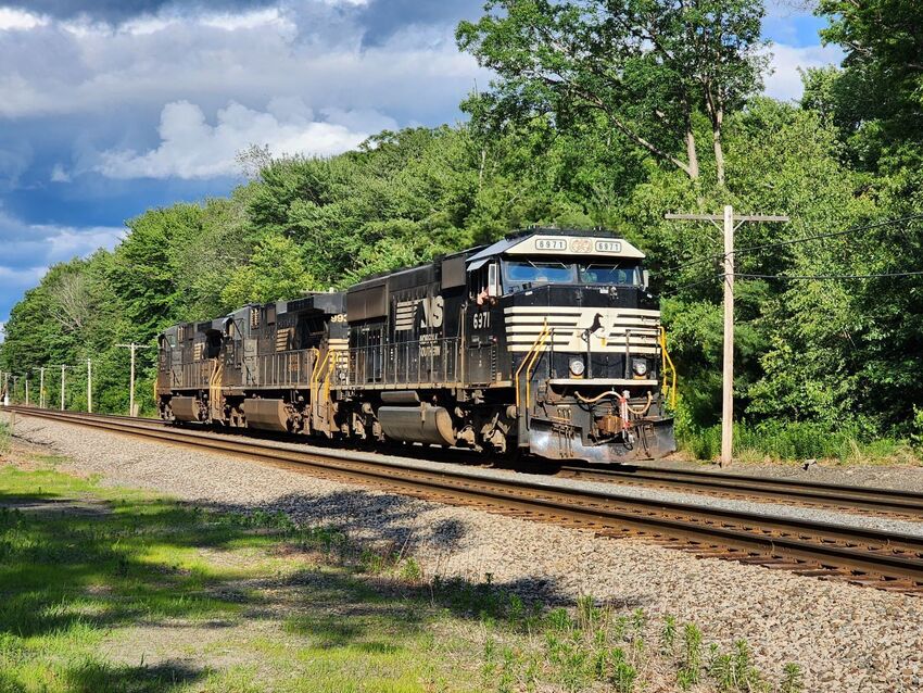 Photo of 11R NS 6971 at Snake Hill Road in Ayer