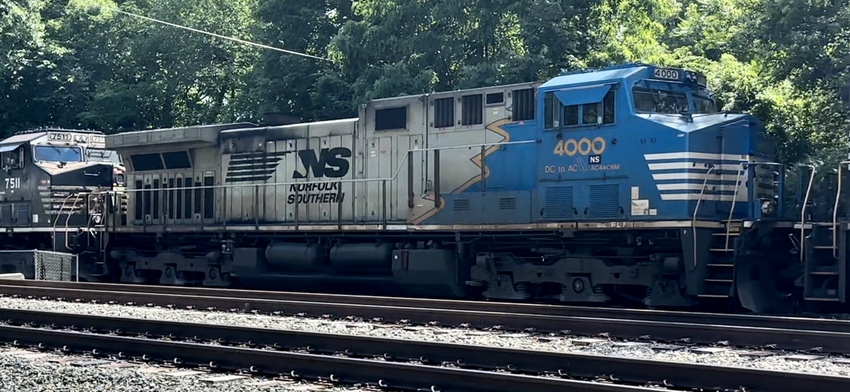 Photo of NS 4000
