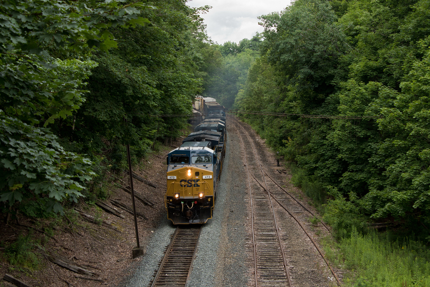 Photo of CSXT 473 Leads M426-20 at Oakland