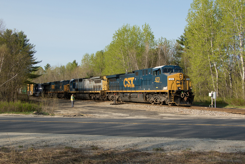 Photo of CSXT 473 Leads M426-07 at New Gloucester
