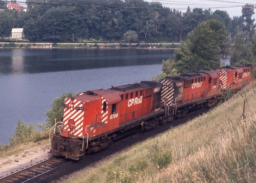 Photo of CP train 904.