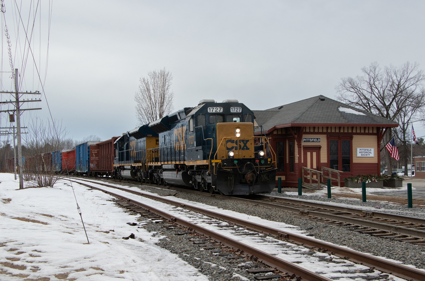 Photo of CSXT 1727 Leads L071-09 at Pittsfield