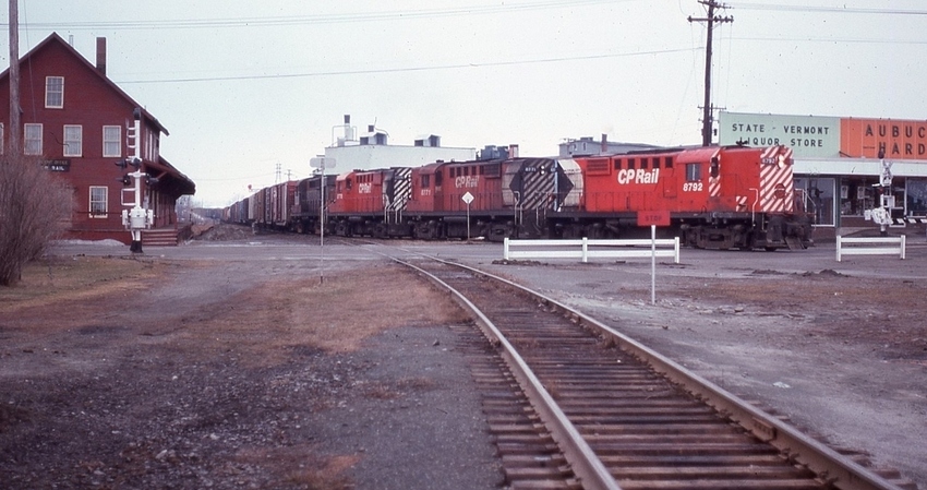 Photo of CP train 917