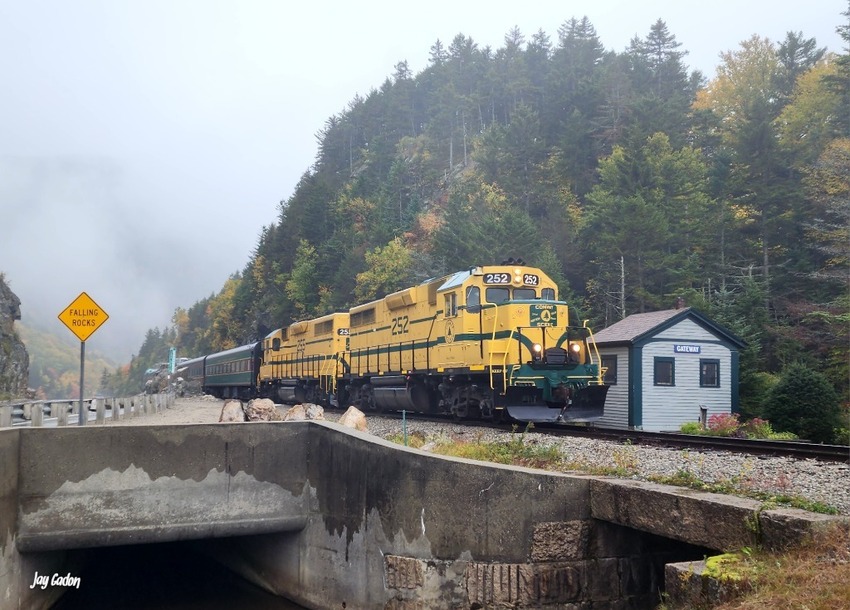 Photo of Afternoon Mountaineer @ the Gateway